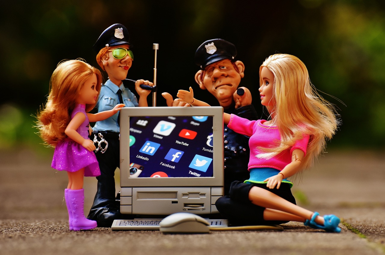 How to Secure Your Private Information on Social Media?
